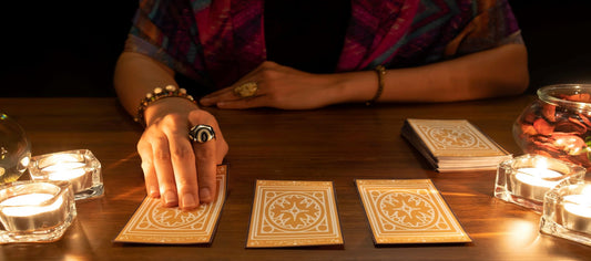 Oracle, Angel & Tarot Card Learn the Differences