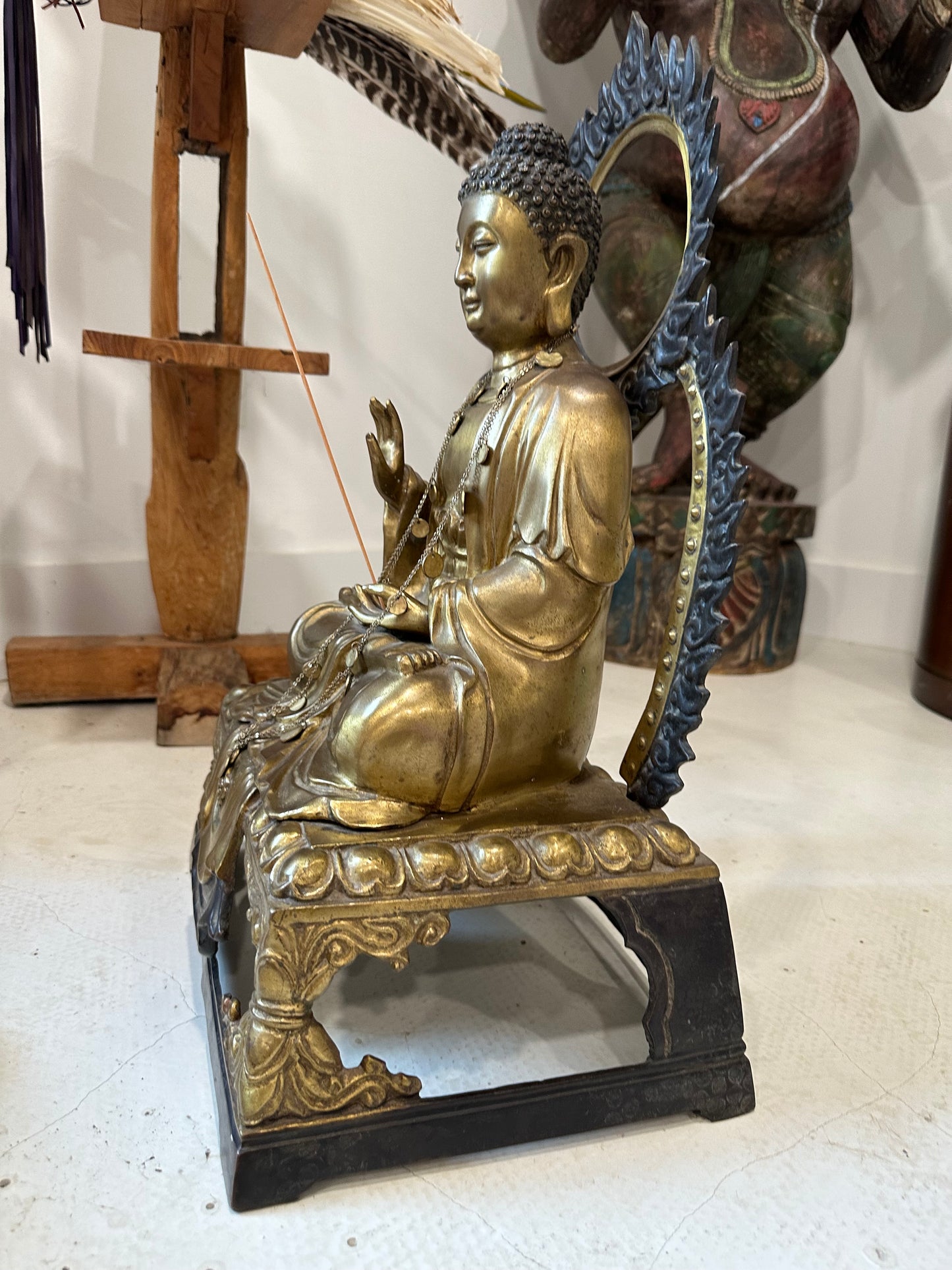 Bronze Buddha L with Halo