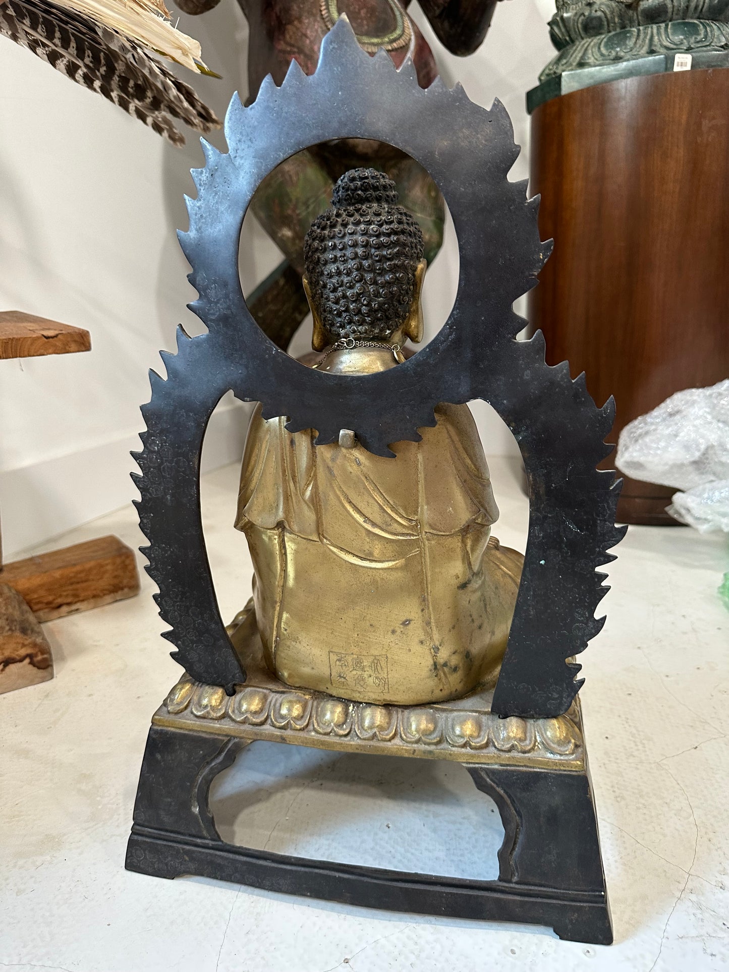 Bronze Buddha L with Halo