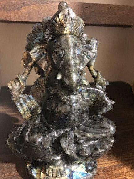 Ganesh Hand crafted in Labradorite 6700kg